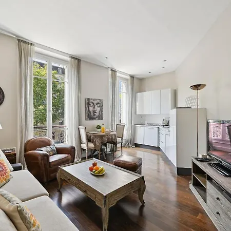 Apartment Champs-elysees & Arc De Triomphe - *